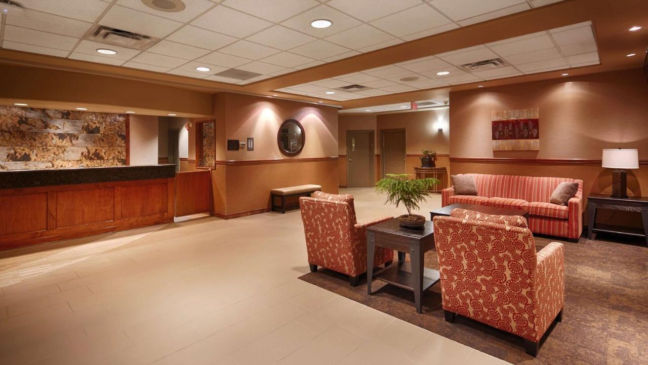 Best Western PLUS Mission City Lodge Exterior foto